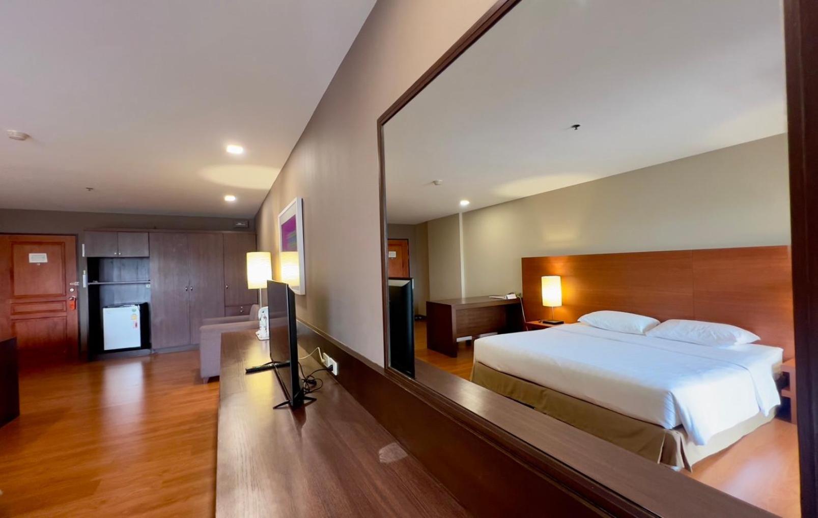 Bu Place Hotel Bangkok Exterior foto